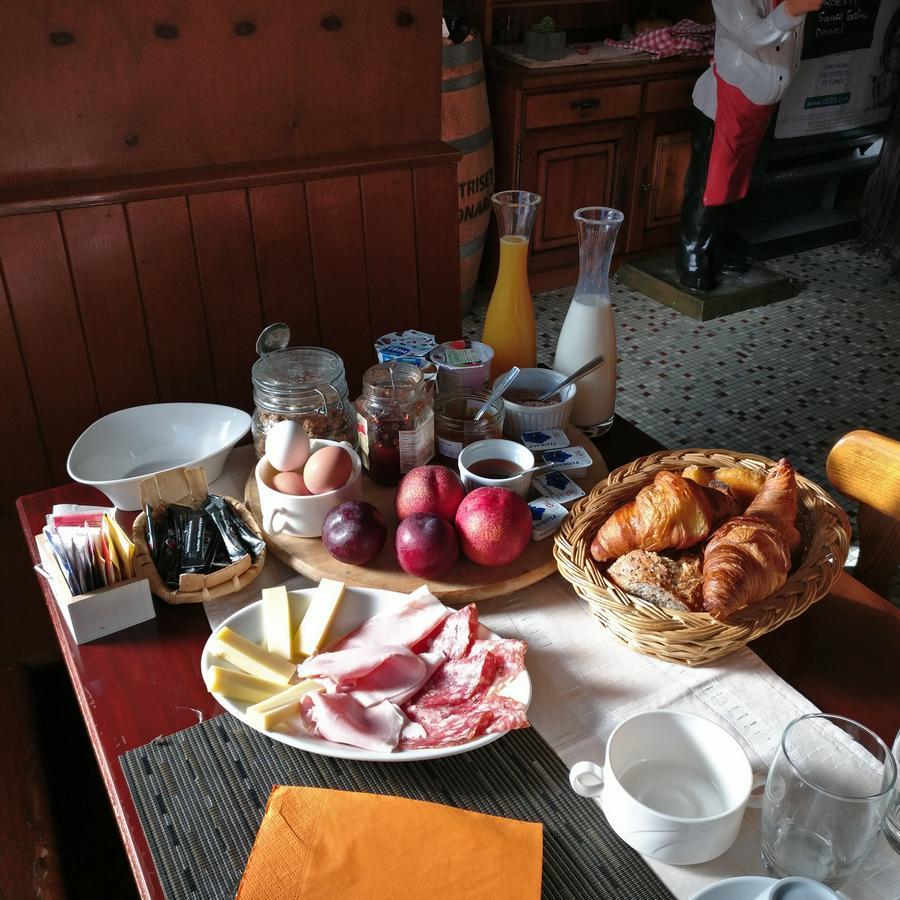 B&B Restaurant Le Pernollet Evionnaz Luaran gambar
